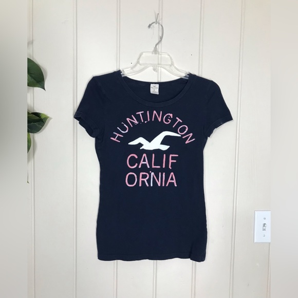 Hollister Navy Blue Round Neck Blouse Huntington California Medium 8- 10
Stretch - Picture 10 of 16